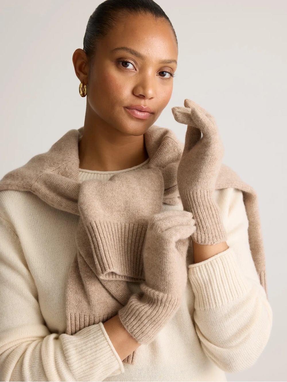 NWT QUINCE Mongolian Cashmere Gloves Oatmeal 0963